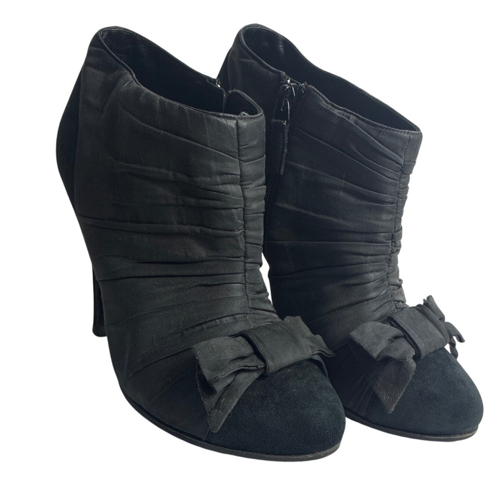 Chanel Black Pleated Bow Suede Trim Ankle Boots G26662 Size 37 CC Logo 2009